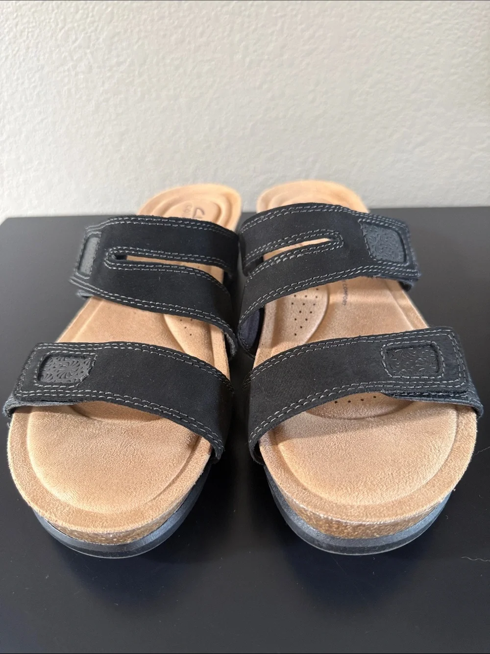 Clarks Calenne Maye Black Leather Flat Sandals